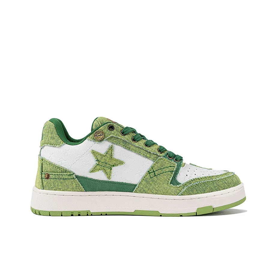 Custom Sneaker Green White Stars