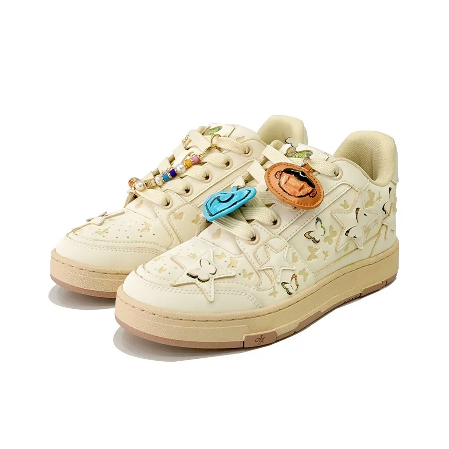 Custom Sneaker Beige Stars And Butterflies