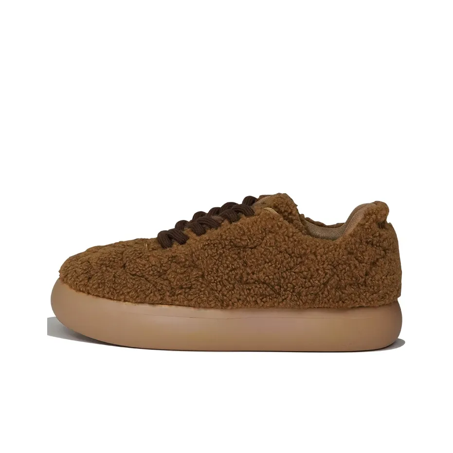 Custom Sneaker Brown Plush